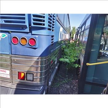 2004 MOTOR COACH INDUSTRIES 102DL3 Intercity/D4500 (Hartford, CT 06114)