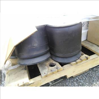 2004 New Flyer Bus Parts Pallet (Hartford, CT 06114)