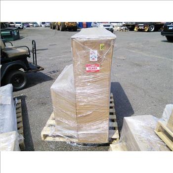 2004 New Flyer Bus Parts Pallet (Hartford, CT 06114)