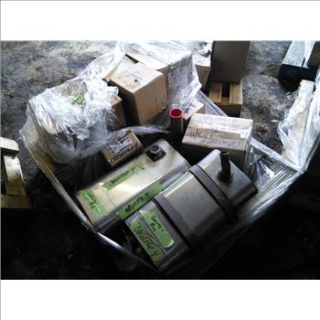 2004 New Flyer Bus Parts Pallet (Hartford, CT 06114)