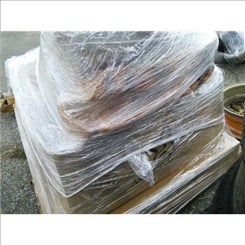 2004 New Flyer Bus Parts Pallet (Hartford, CT 06114)