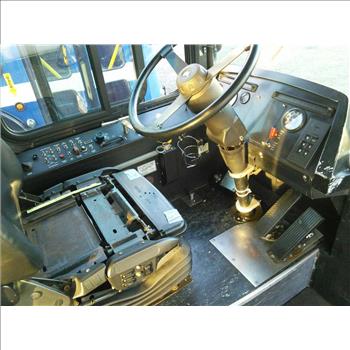 2004 New Flyer D40LF (Hartford, CT 06114)