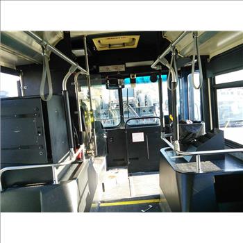 2004 New Flyer D40LF (Hartford, CT 06114)