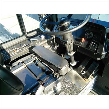 2004 New Flyer D40LF (Hartford, CT 06114)