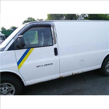 2005 Chevrolet Express 1500 (Hartford, CT 06114)