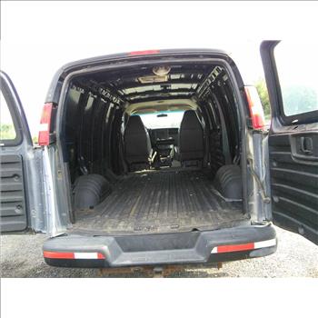 2005 Chevrolet Express 1500 (Hartford, CT 06114)