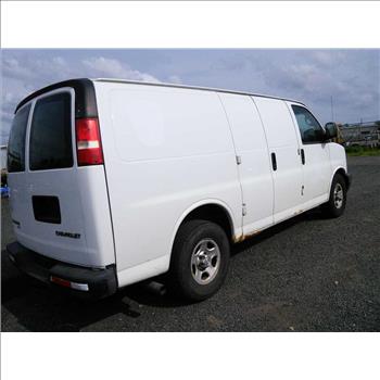 2005 Chevrolet Express 1500 (Hartford, CT 06114)