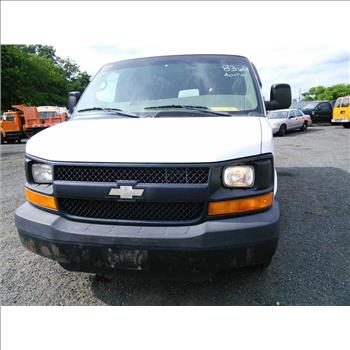 2005 Chevrolet Express 1500 (Hartford, CT 06114)