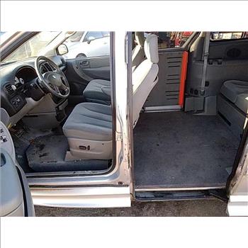 2005 Dodge Grand Caravan SXT (Hartford, CT 06114)