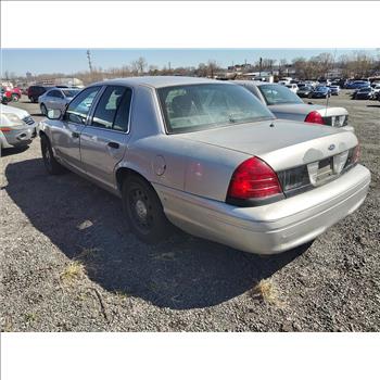 2005 Ford Crown Victoria (Hartford, CT 06114)