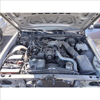 2005 Ford Crown Victoria (Hartford, CT 06114)