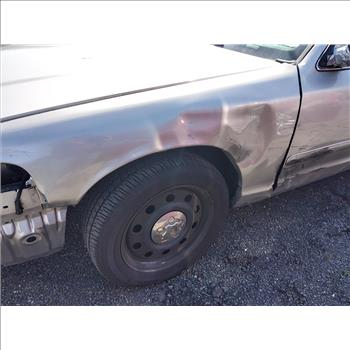 2005 Ford Crown Victoria (Hartford, CT 06114)