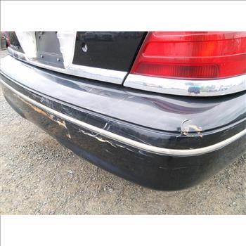 2005 Ford Crown Victoria (Hartford, CT 06114)