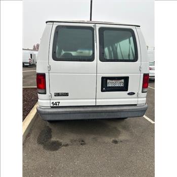 2005 Ford E350 (Merced, CA 95348)