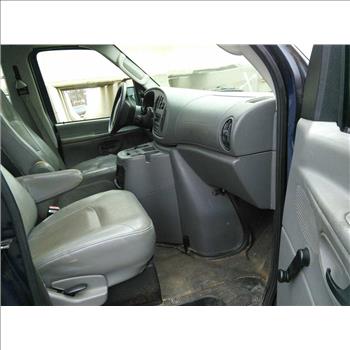 2005 Ford Econoline (Hartford, CT 06114)