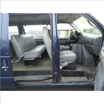 2005 Ford Econoline (Hartford, CT 06114)