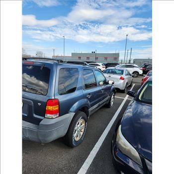 2005 Ford Escape (Jamaica, NY 11430)