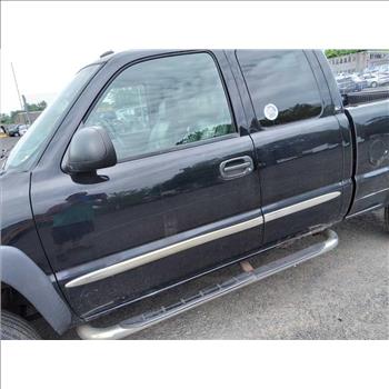 2005 GMC Sierra C2500 HD (Hartford, CT 06114)