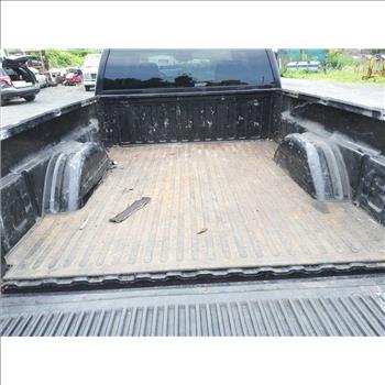 2005 GMC Sierra C2500 HD (Hartford, CT 06114)