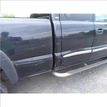 2005 GMC Sierra C2500 HD (Hartford, CT 06114)