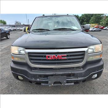 2005 GMC Sierra C2500 HD (Hartford, CT 06114)