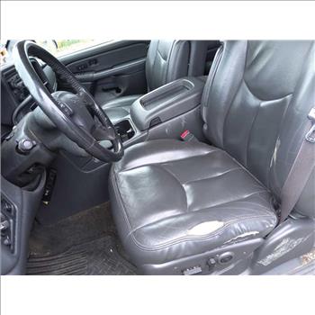 2005 GMC Sierra C2500 HD (Hartford, CT 06114)