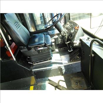 2005 New Flyer D40LF (Hartford, CT 06114)