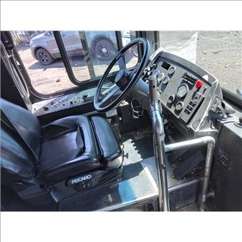 2005 New Flyer D40LF (Hartford, CT 06114)