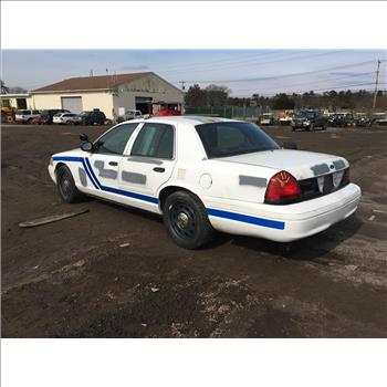 2006 Ford Crown Victoria (Medford, NY 11763)