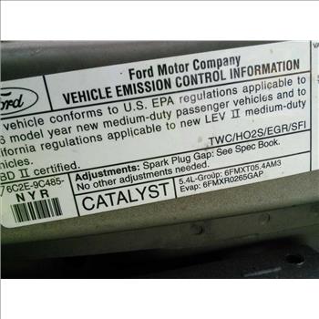 2006 Ford E-350 12-Passenger Van (Hartford, CT 06114)