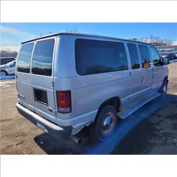 2006 Ford E350 (Hartford, CT 06114)