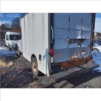 2006 Ford E-350 (Hartford, CT 06114)