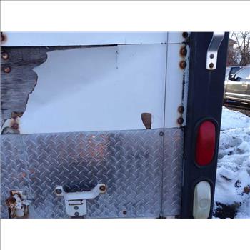 2006 Ford E-350 (Hartford, CT 06114)