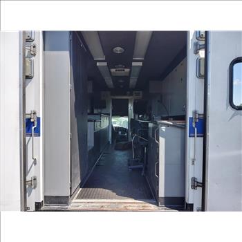 2006 Ford E-450 (Hartford, CT 06114)