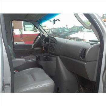 2006 Ford Econoline E350 (Brooklyn, NY 11211)