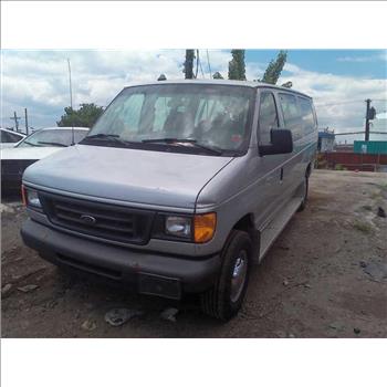 2006 Ford Econoline E350 (Brooklyn, NY 11211)