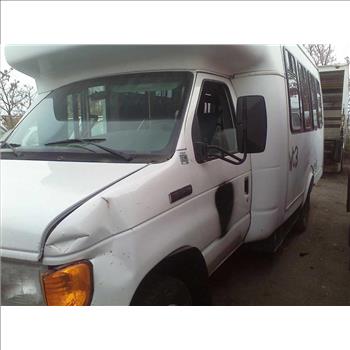 2006 Ford Econoline E350 Super Duty  (Brooklyn, NY 11211)
