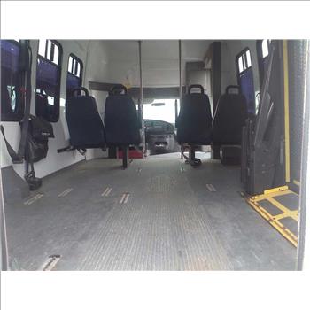 2006 Ford Econoline E350 Super Duty  (Brooklyn, NY 11211)