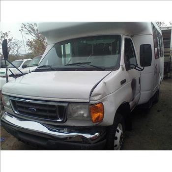 2006 Ford Econoline E350 Super Duty  (Brooklyn, NY 11211)