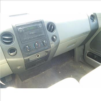 2006 Ford F150 (Hartford, CT 06114)