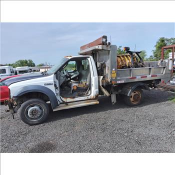 2006 Ford F550 Dump (Hartford, CT 06114)