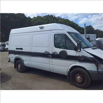 2006 Freightliner Sprinter 2500 (Medford, NY 11763)