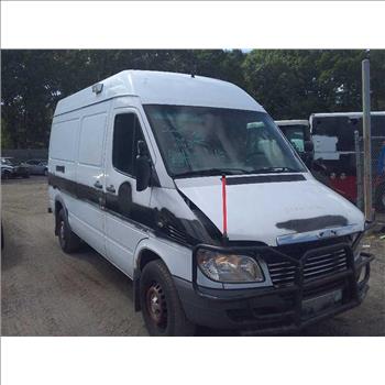 2006 Freightliner Sprinter 2500 (Medford, NY 11763)