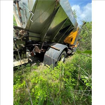 2006 International Dump Truck (New Windsor, NY 12553)