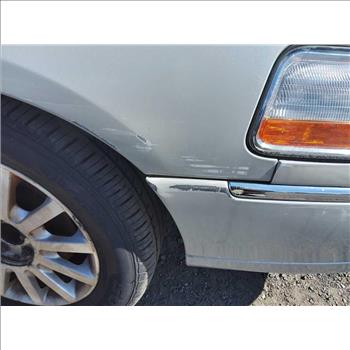 2006 Lincoln Town Car (Hartford, CT 06114)