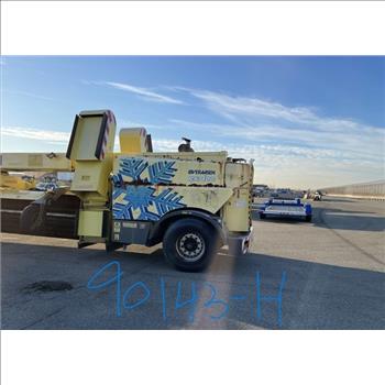 2006 Mercedes-Benz Actros 2040 AS #90143 & Overaasen Trailer Runway Sweeper RS400 (Newark Airport)