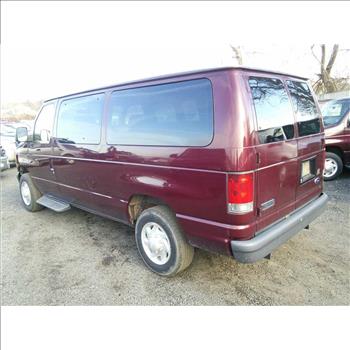 2007 Ford Econoline Passenger Van (Hartford, CT 06114)