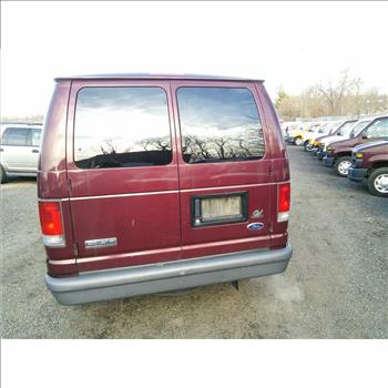 2007 Ford Econoline Passenger Van (Hartford, CT 06114)