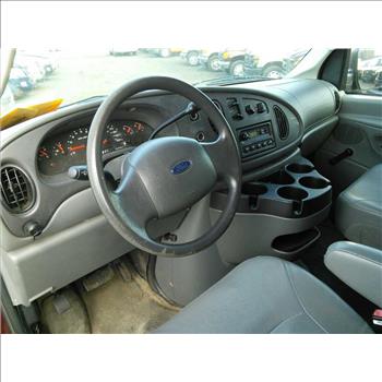2007 Ford Econoline Passenger Van (Hartford, CT 06114)