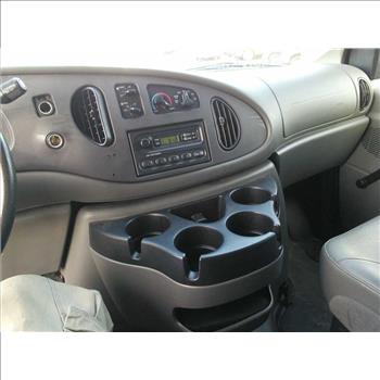 2007 Ford Econoline Passenger Van (Hartford, CT 06114)